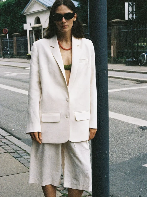 OVERSIZED VISCOSE BLAZER ""BOUVIER"" IN NATURAL WHITE